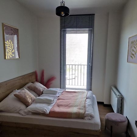Prestige-28 Apartment Затор Екстериор снимка